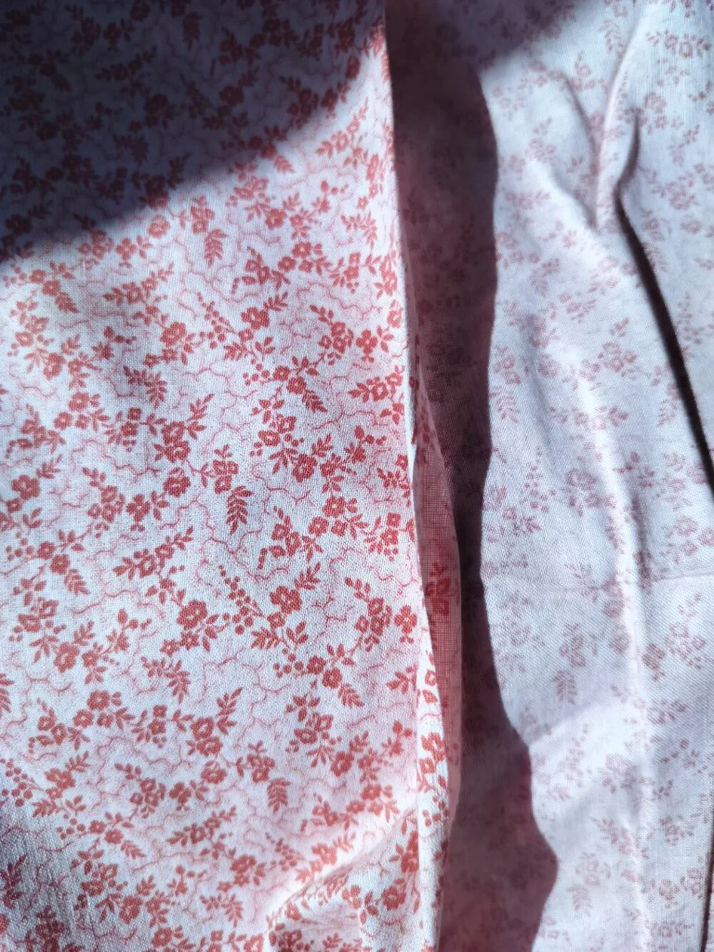 Vintage Fabric - Peachy Pink Floral